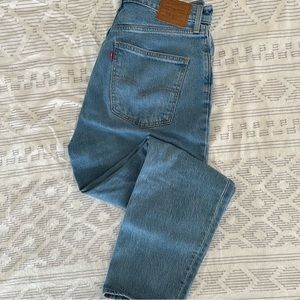 Levi’s Premium 70s High Slim Straight Jeans